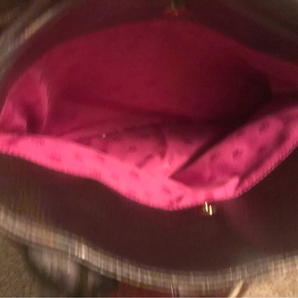 JUicy COUTURE Holographic Metallic Heart Locket Satchel Bag - Picture 6 of 6